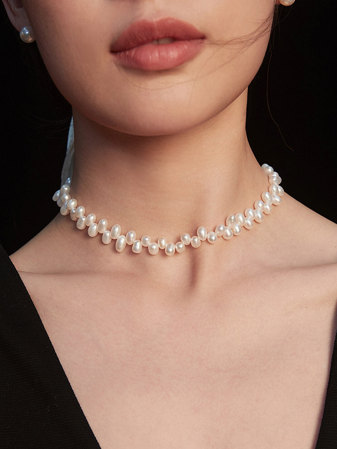 Lilyvot Jewelry Adela Dainty Pearl Beaded Choker Necklace_1