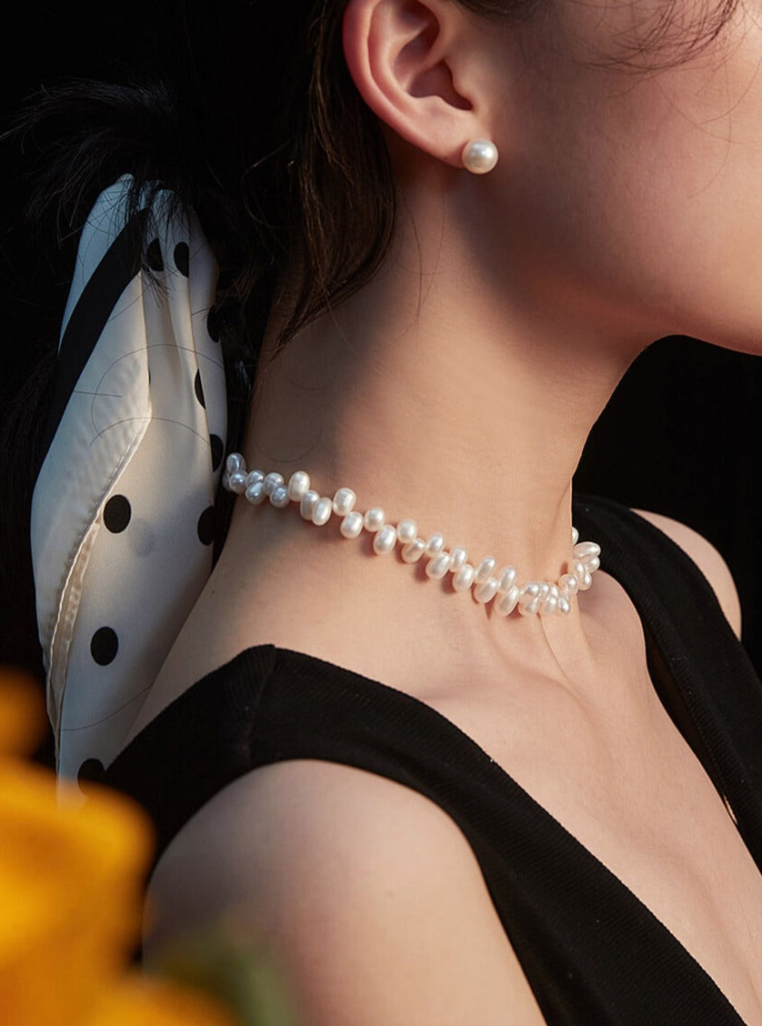 Lilyvot Jewelry Adela Dainty Pearl Beaded Choker Necklace_3