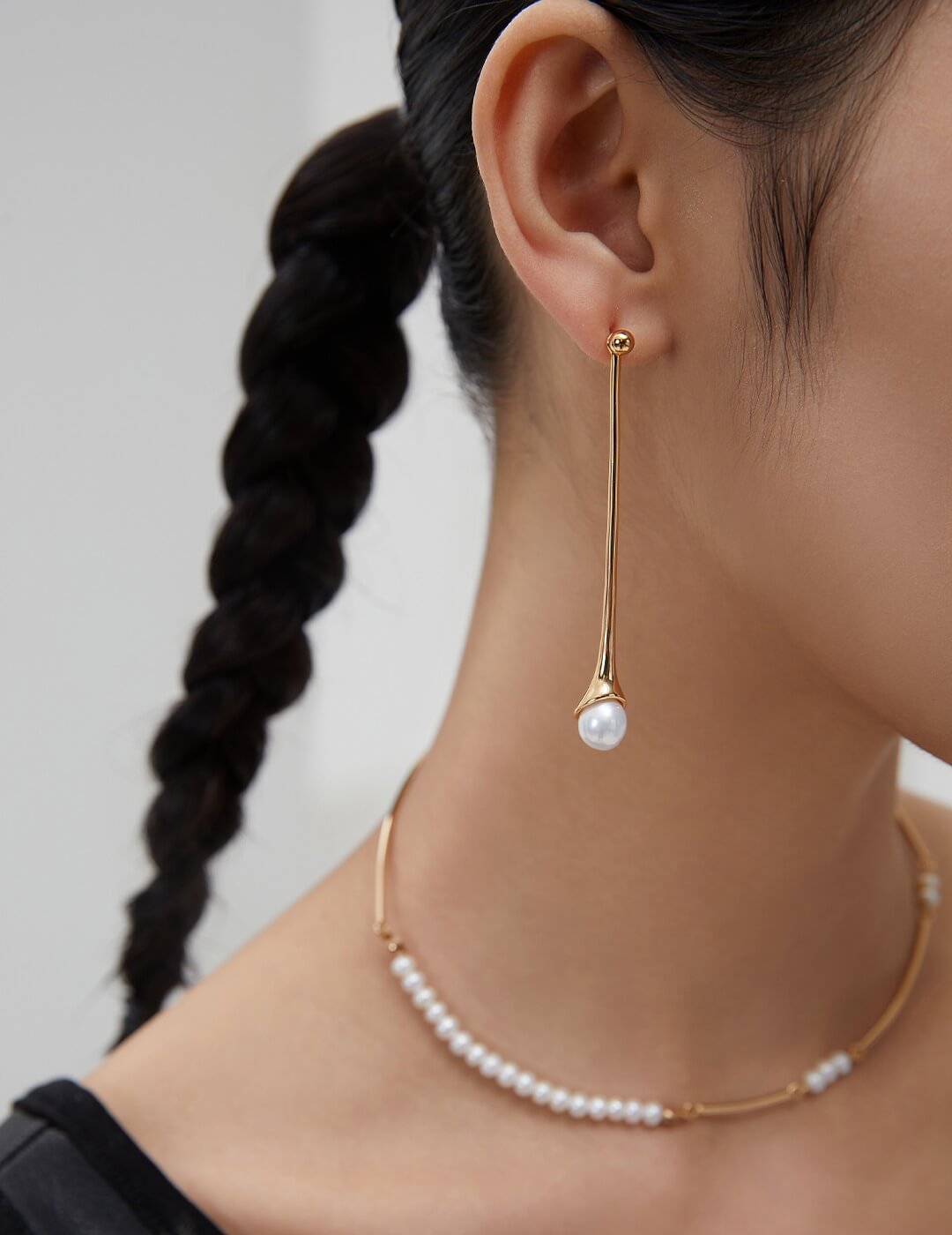 Lilyvot Jewelry Bess Elegant Long Pearl Drop Earrings_1