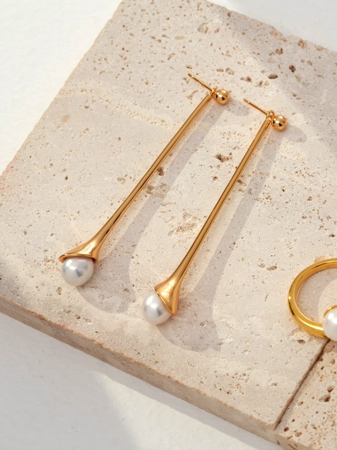 Lilyvot Jewelry Bess Elegant Long Pearl Drop Earrings_4