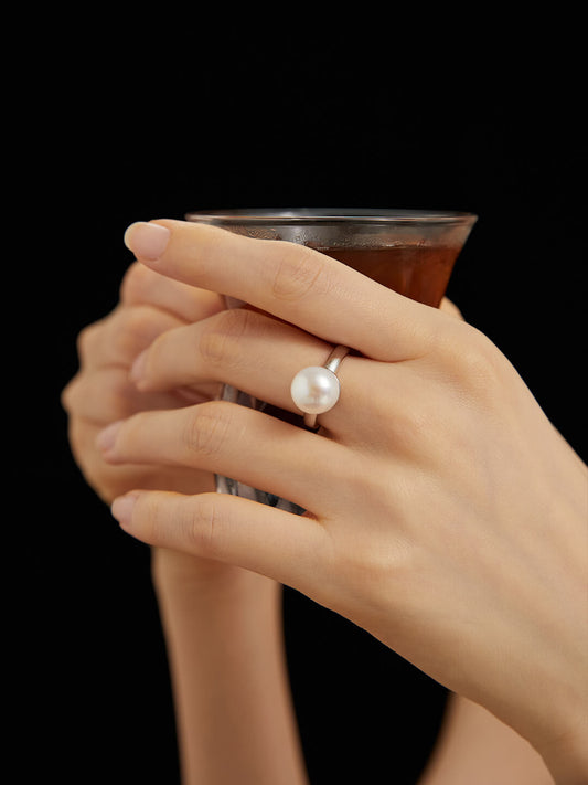 Lilyvot Jewelry Bonnie Large Pearl Open Ring_1