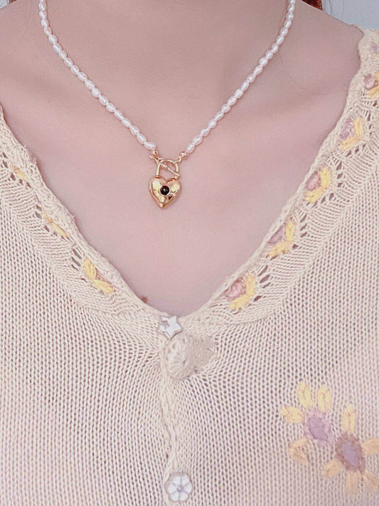 Lilyvot Jewelry Doris Heart Padlock Pendant Pearl Necklace_1