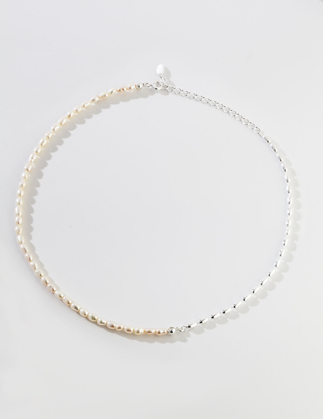 Lilyvot Jewelry Fanny Minimalist Rice Bead Chain Asymmetric Necklace_3