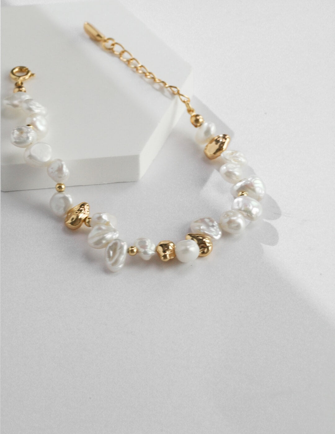 Lilyvot Jewelry Fiona Baroque Pearl Bracelet With Gold Plated Beads_5