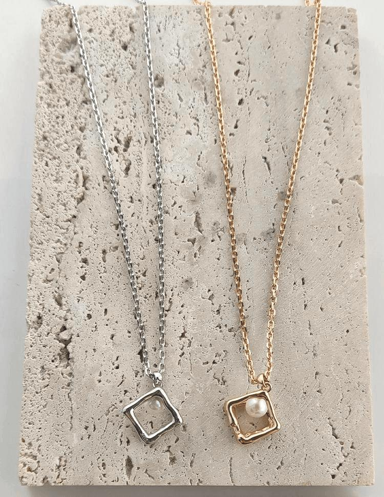 Lilyvot Jewelry Gina Hollow Geometric Cube Pendant Necklace_3