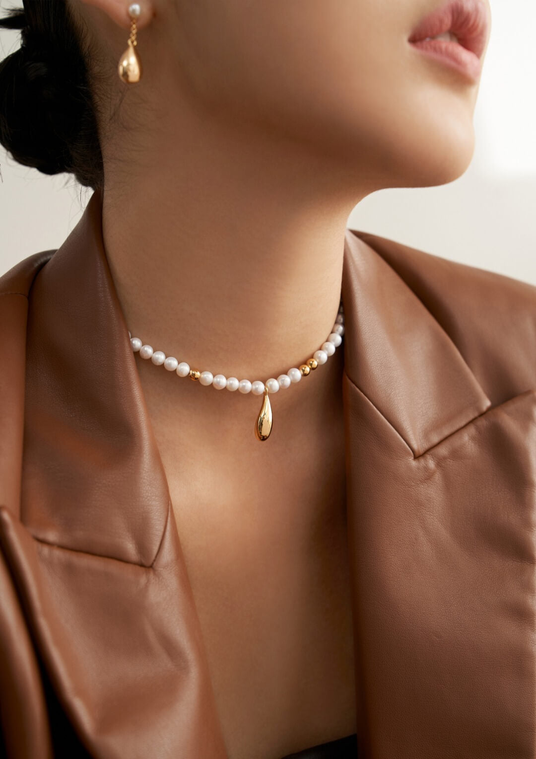 Lilyvot Jewelry Helen Dainty Raindrop Pearl Beaded Necklace_3