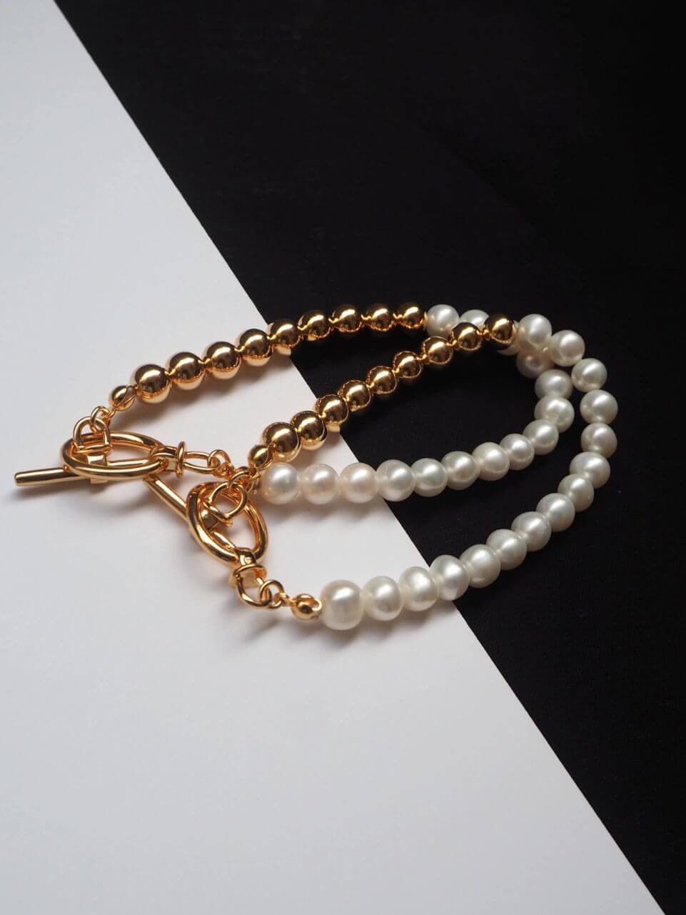 Lilyvot Jewelry Helen Half Pearl Half Bead Toggle Bar Bracelet_5