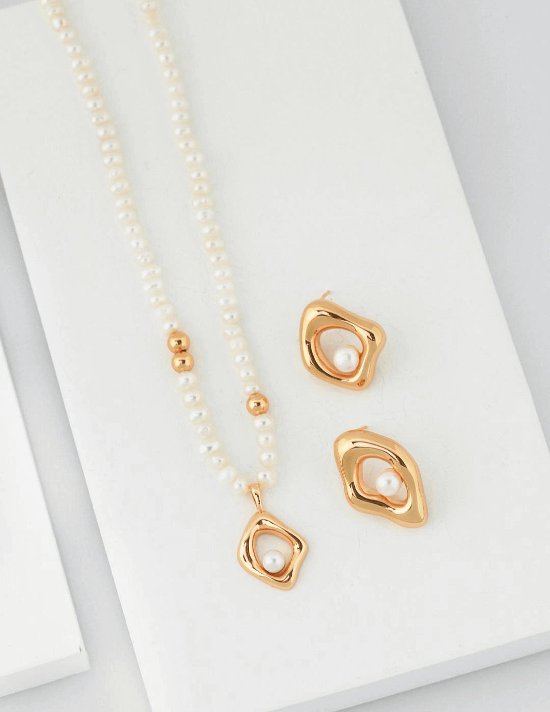 Lilyvot Jewelry Jane Minimalist Geometric Irregular Pendant Pearl Necklace_4