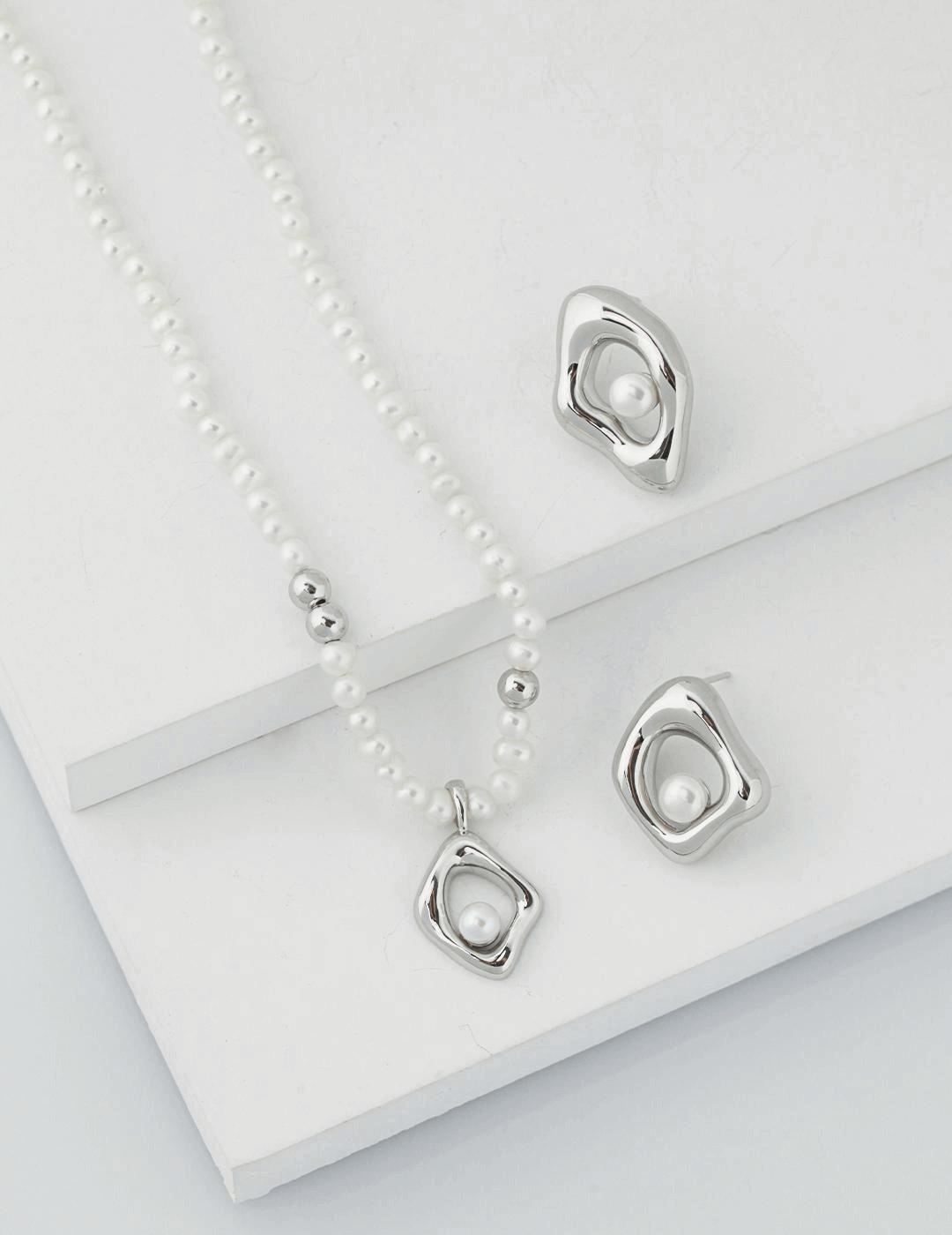 Lilyvot Jewelry Jane Minimalist Geometric Irregular Pendant Pearl Necklace_5