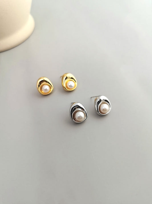 Lilyvot Jewelry Jenna Freshwater Pearl Stud Earrings_0