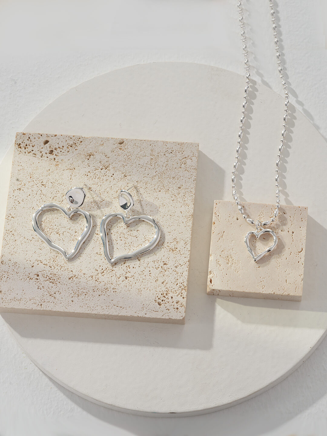 Lilyvot Jewelry Julia Heart Shaped Pendant Necklace_6