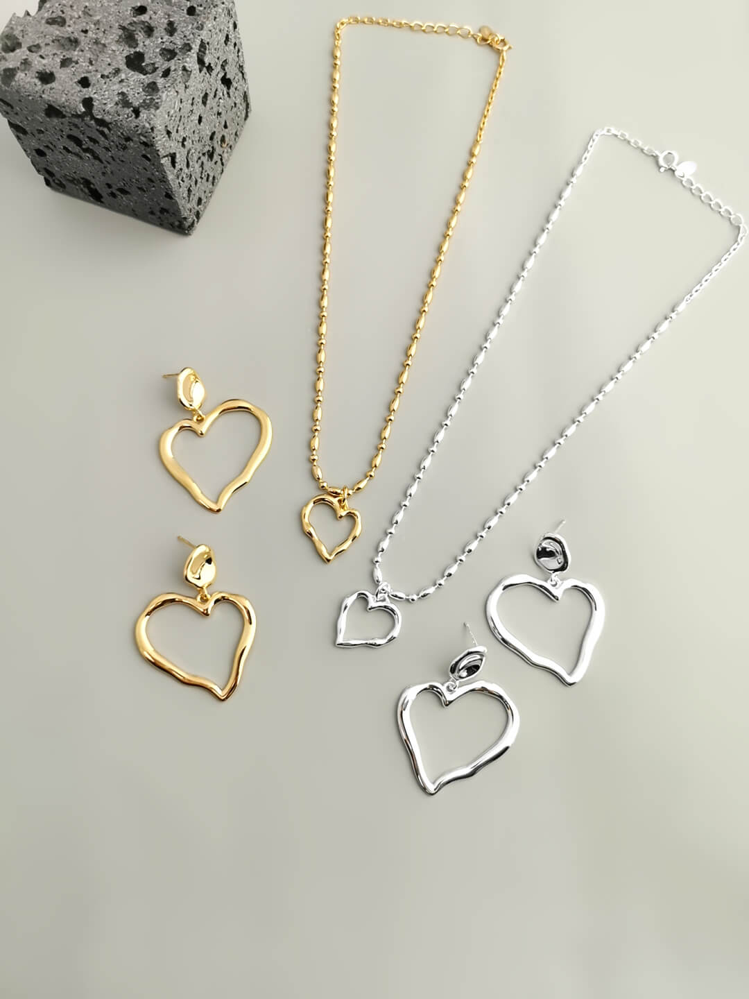 Lilyvot Jewelry Julia Heart Shaped Pendant Necklace_5