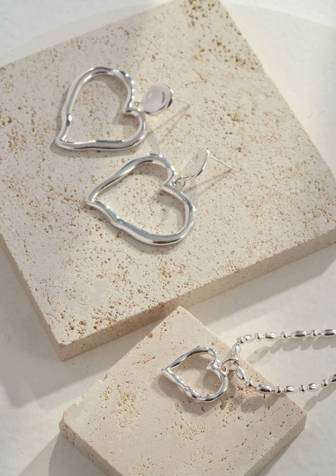 Lilyvot Jewelry Julia Heart Shaped Pendant Necklace_7