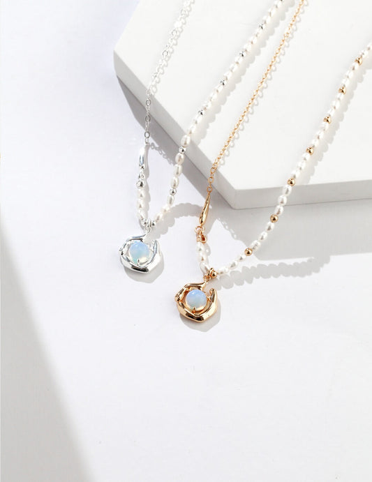 Lilyvot Jewelry Leona Freshwater Pearl & Moonstone Necklace_0