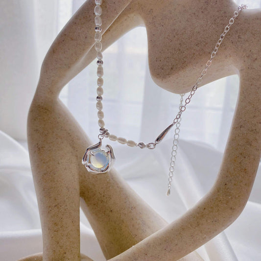 Lilyvot Jewelry Leona Freshwater Pearl & Moonstone Necklace_1