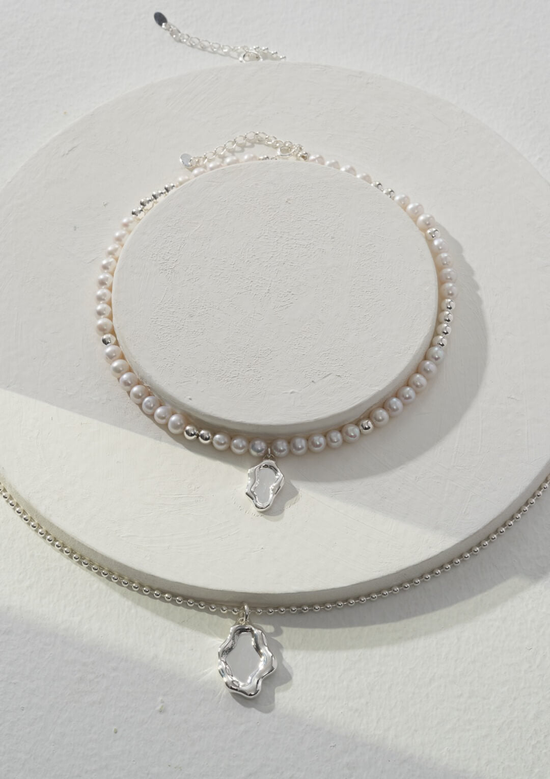 Lilyvot Jewelry Olivia Dainty Long Pendant Necklace_4