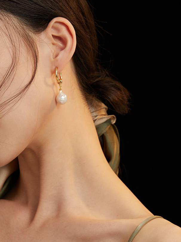 Lilyvot Jewelry Sadie Baroque Pearl Hoop Dangle Earrings_2