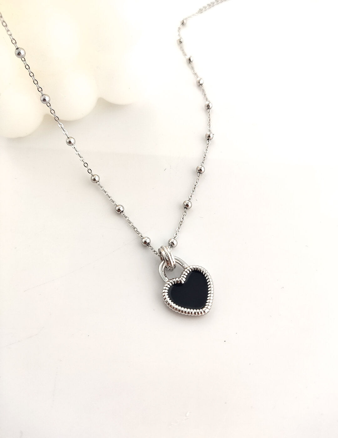 Lilyvot Jewelry Tina Satellite Chain Dainty Black Enamel Heart Necklace_2