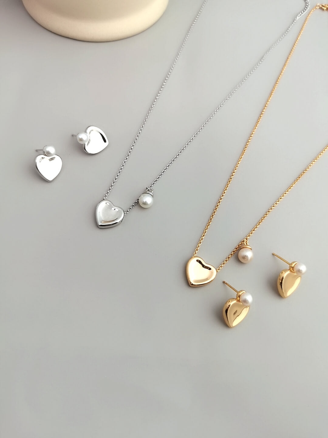 Lilyvot Jewelry Winni Dainty Heart Necklace_3