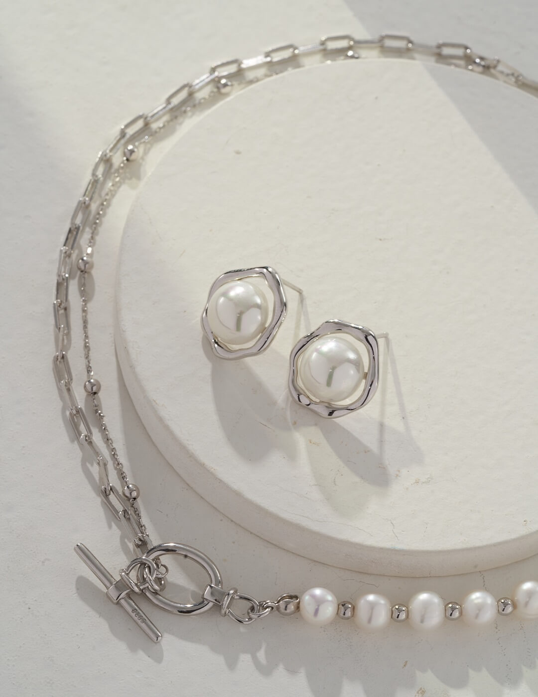 Lilyvot Jewelry Jenna Dainty Pearl Stud Earrings_2