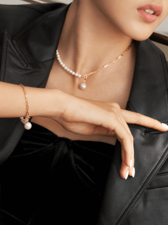 Lilyvot Jewelry Jenna Half Chain Half Pearl Pendant Necklace_2