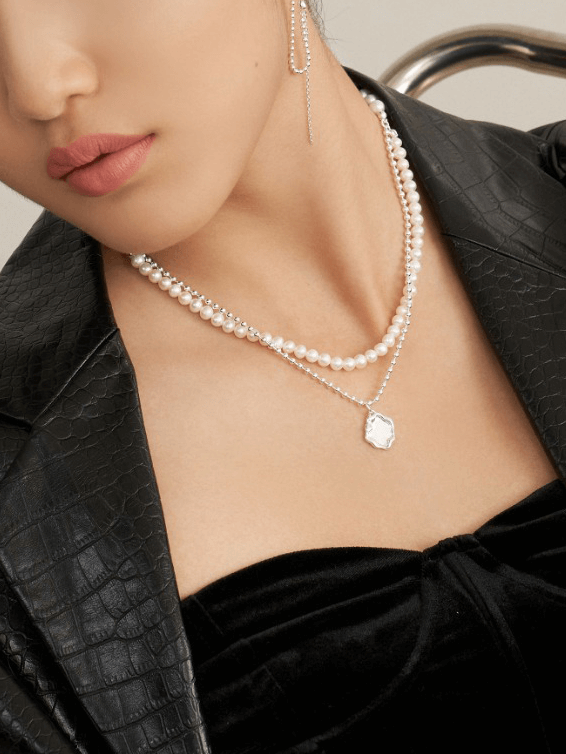 Lilyvot Jewelry Olivia Double Layered Delicate Pendant Necklace_1
