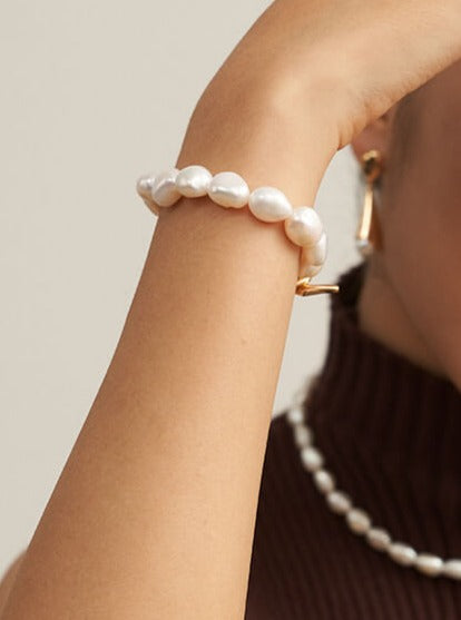 Lilyvot Jewelry Vera Chunky Baroque Pearl Bracelet_4